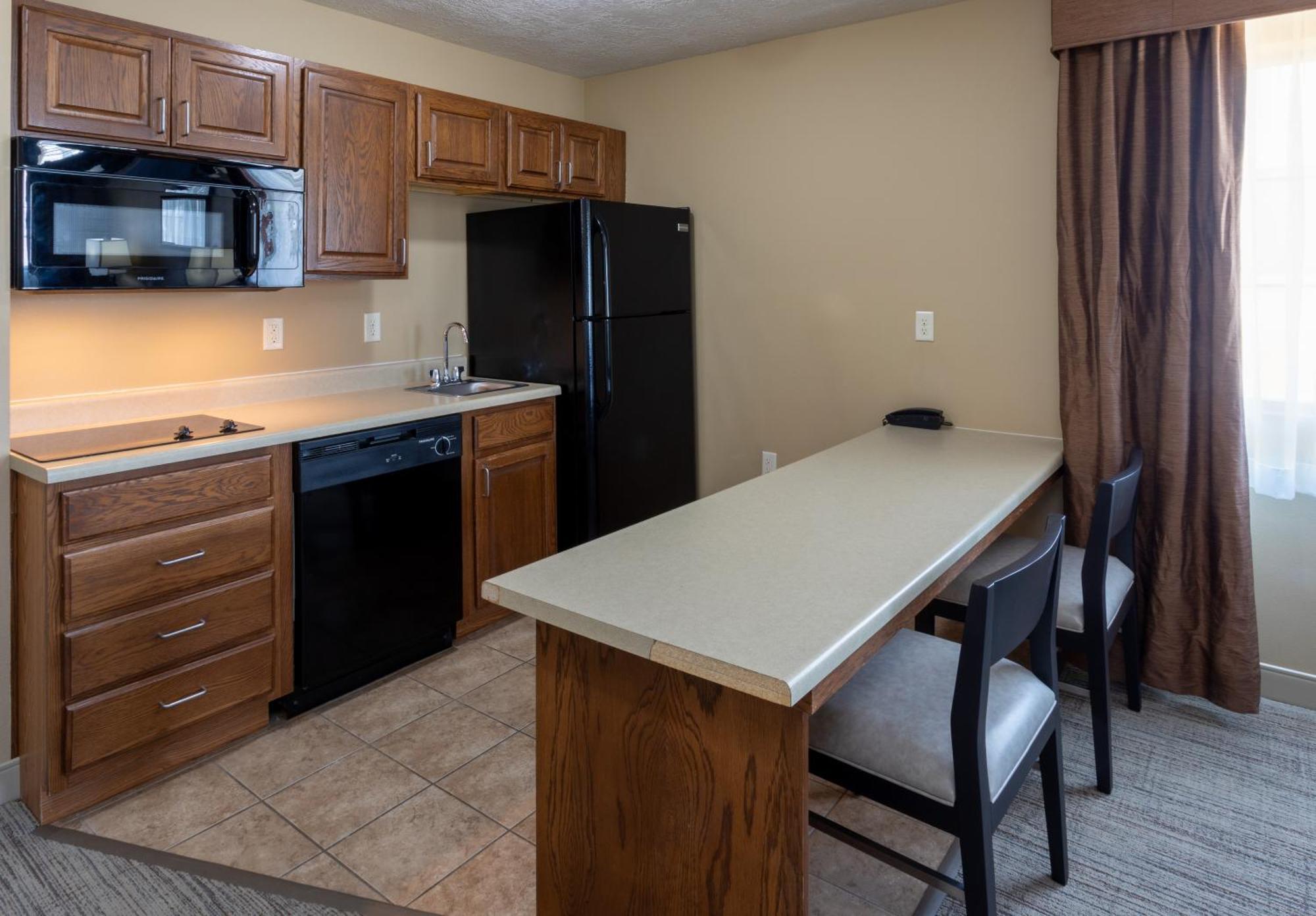 Grandstay Inn & Suites Of Luverne Exterior photo
