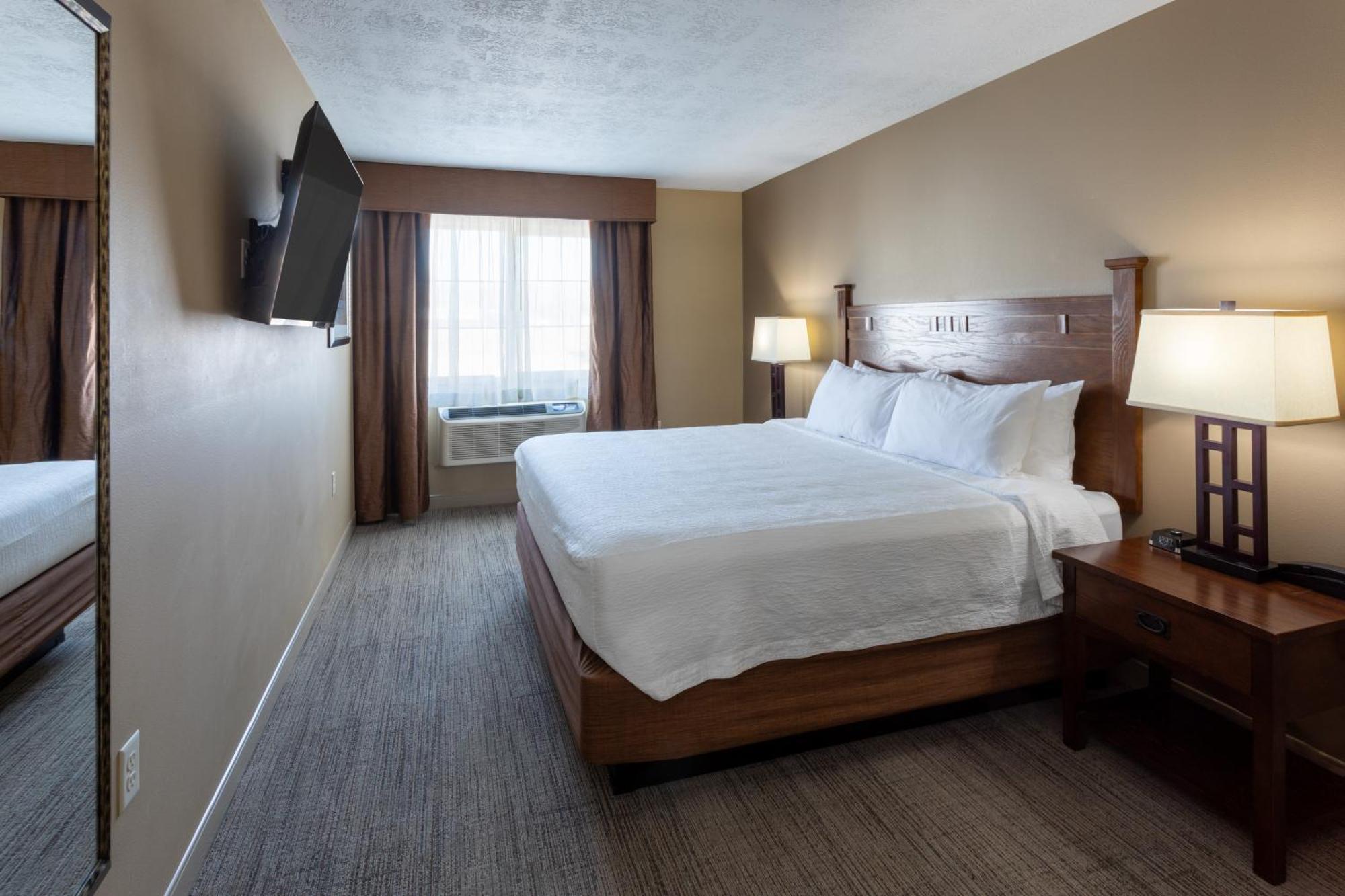 Grandstay Inn & Suites Of Luverne Exterior photo