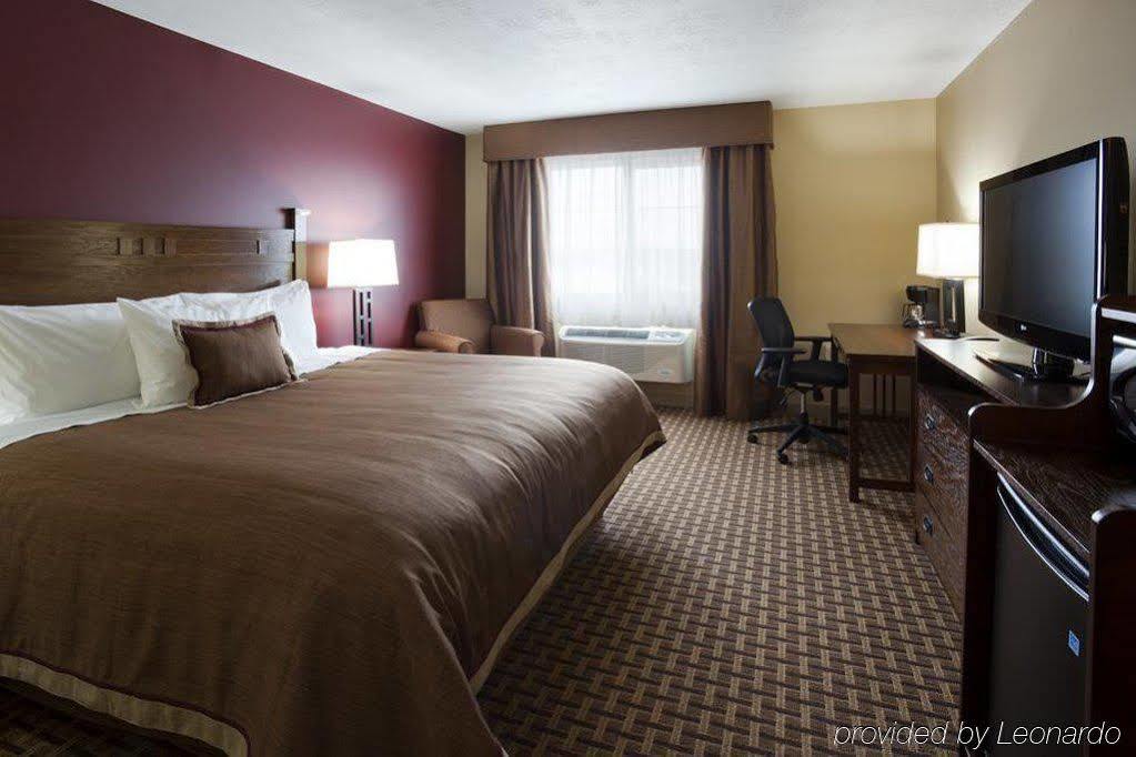 Grandstay Inn & Suites Of Luverne Exterior photo
